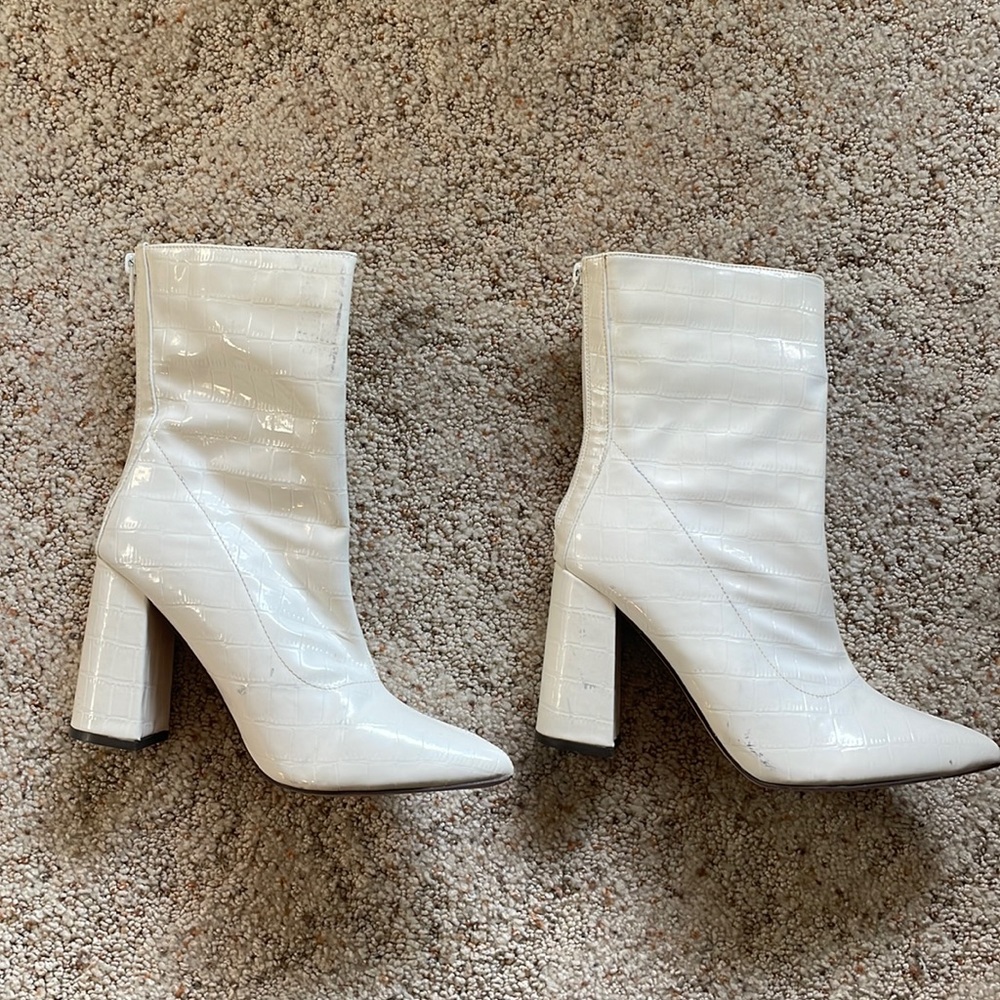 Fashion Nova 4inch white snakeskin boots